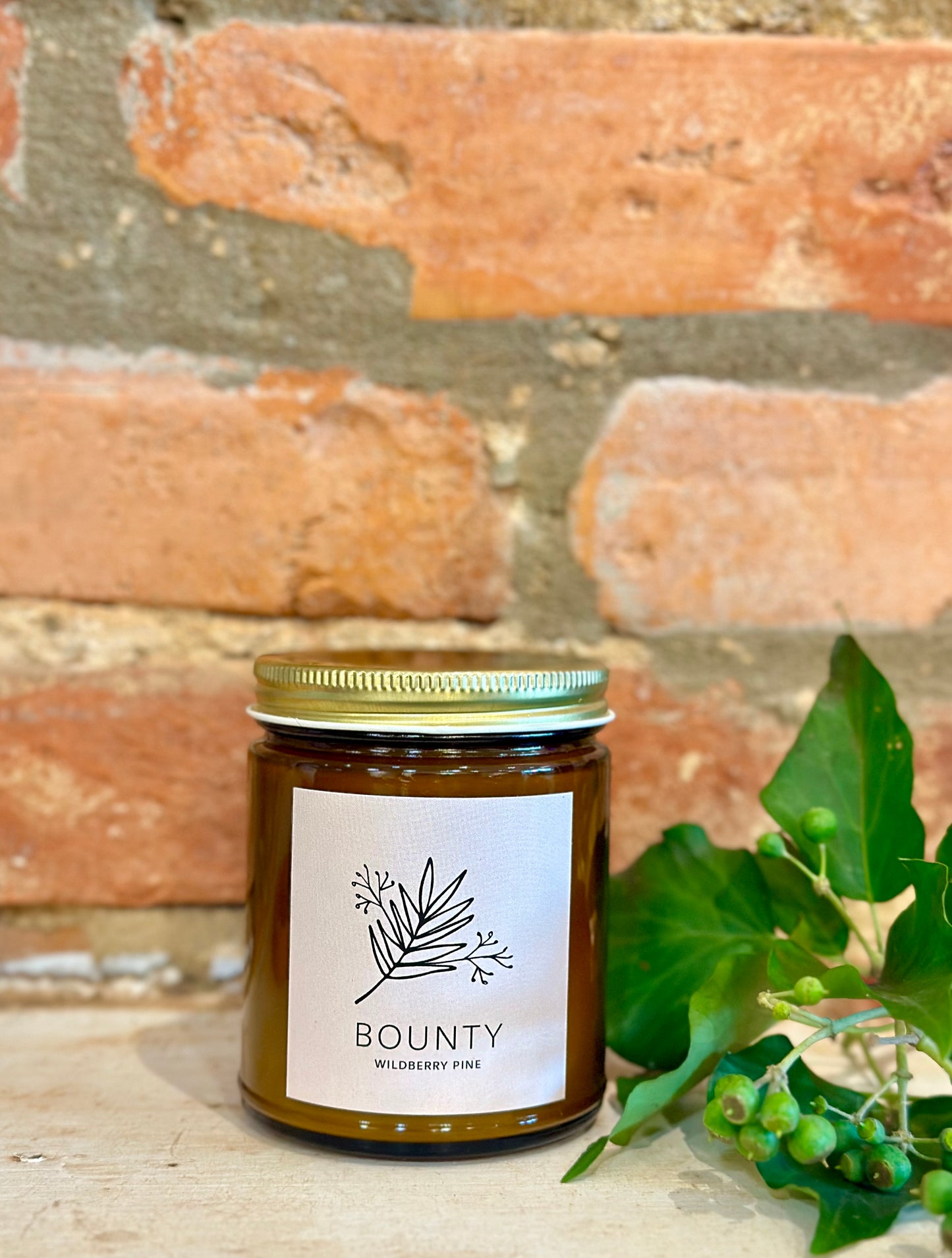 Pine + Wildberry Candle - Bounty 9 oz